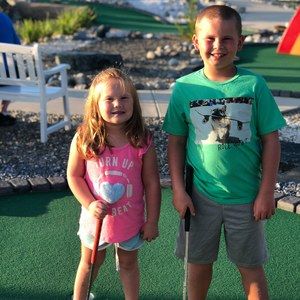 Meet your Posher, Dana